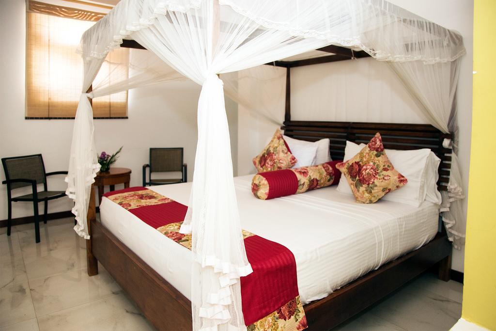 Bed and Breakfast Suriya Arana Negombo Zewnętrze zdjęcie